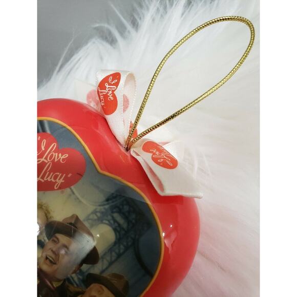 I‎ love Lucy Heart Ornament 2006 CBS California Here We Come Desi Fred Ethel Car - Picture 4 of 5